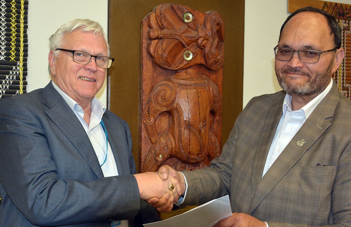 Agreement strengthens iwi education, business links